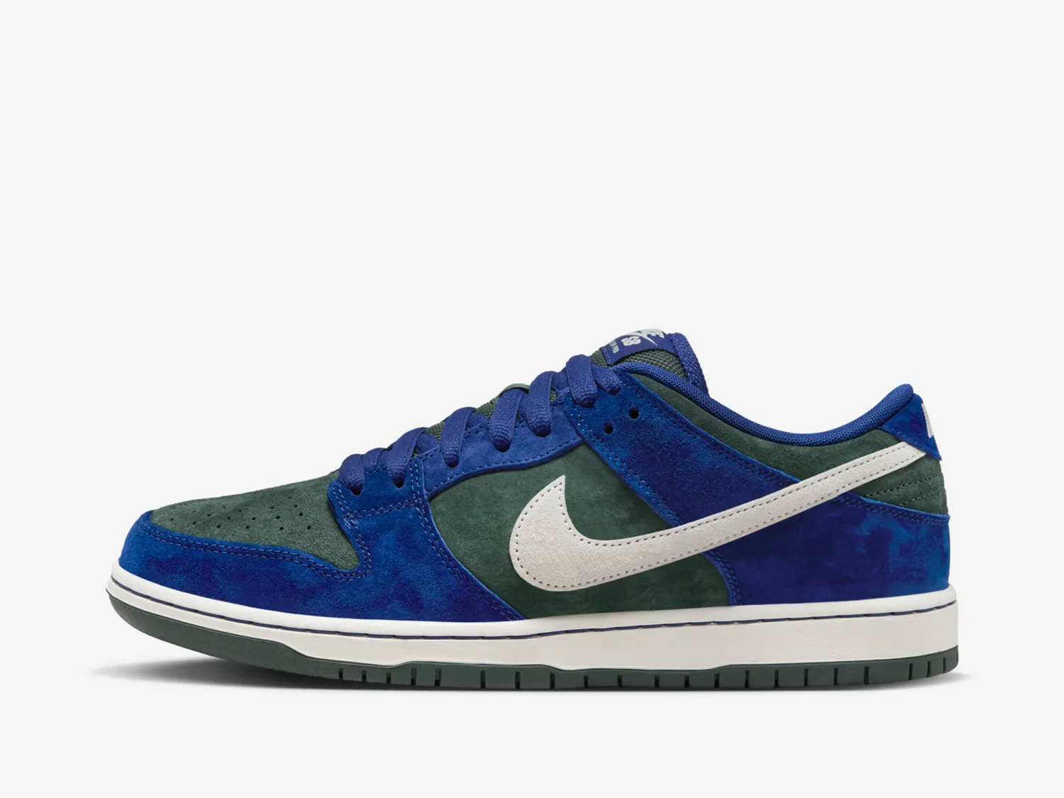 Nike SB Dunk Low Pro